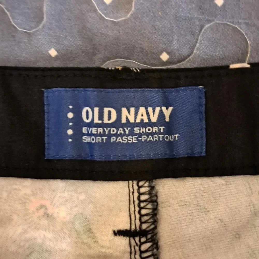 Old Navy black floral Everday shorts size 0